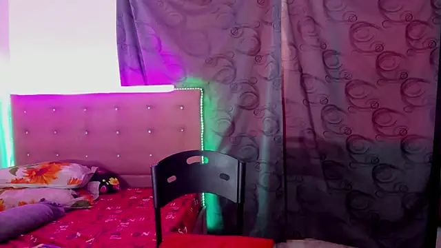 khandyzBlum online show from November 2025 05:39:02 PM