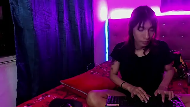 khandyzBlum online show from November 2025 06:25:02 AM