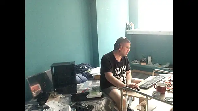 YouWantMe666 online show from June 2026 06:01:02 AM