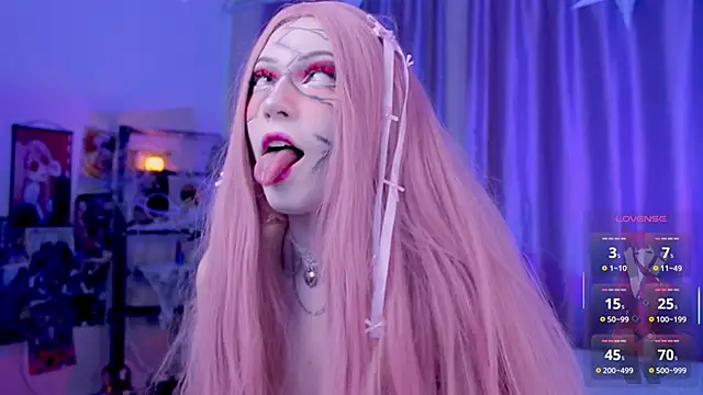 Snapshot of Carolina_Leep chatting on November 2025 02:55:01 PM Carolina Leep online show from November 2025 02:55:01 PM