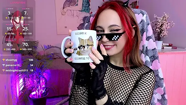 Snapshot of Carolina_Leep chatting on February 2025 03:21:01 PM Carolina Leep online show from February 2025 03:21:01 PM