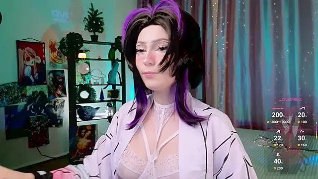 Snapshot of Carolina_Leep chatting on December 2025 01:37:01 PM Carolina Leep online show from December 2025 01:37:01 PM