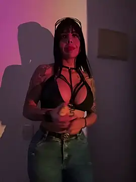 Tamyjenkins1 online show from April 2026 03:25:02 AM