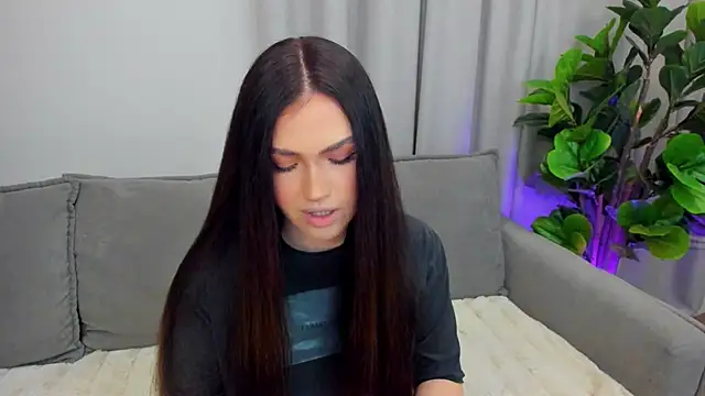 sexyangeloux online show from April 2026 08:44:02 PM