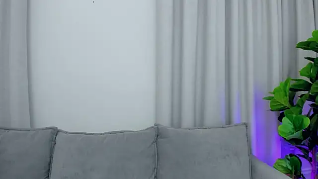 sexyangeloux online show from February 2026 09:14:01 PM