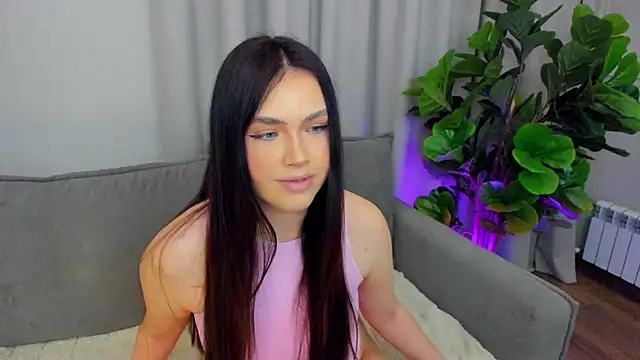 sexyangeloux online show from April 2026 07:50:01 PM