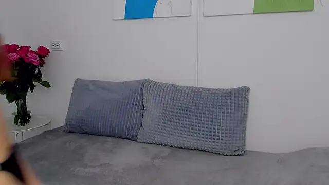 SelenaRousey online show from November 2025 07:09:01 AM