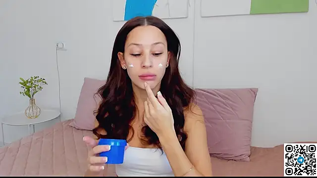 SelenaRousey online show from March 2026 06:59:02 AM