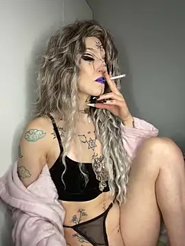 MoonAgnes online show from February 2026 07:14:01 PM