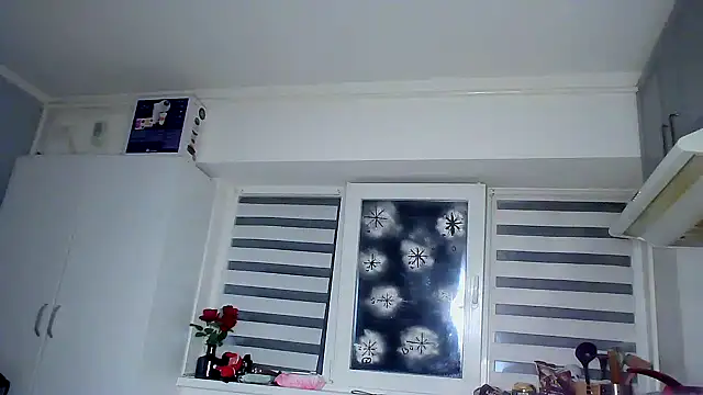 MoonAgnes online show from January 2026 05:27:02 PM