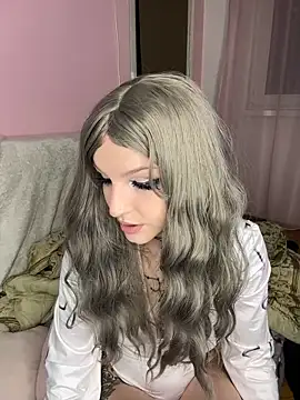 MoonAgnes online show from December 2024 06:29:01 PM