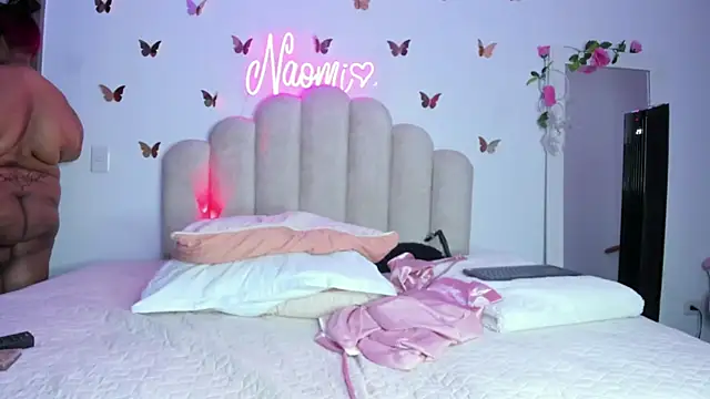 NaomiAsha online show from November 2025 11:32:01 PM