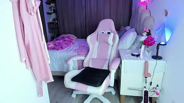 NaomiAsha online show from January 2026 11:33:02 PM