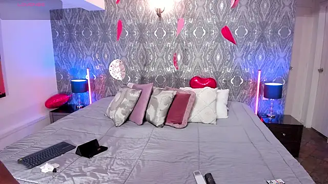 NaomiAsha online show from February 2026 03:37:01 AM