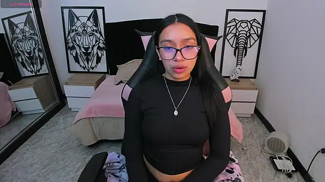 Stefanygp online show from December 2025 02:38:02 PM