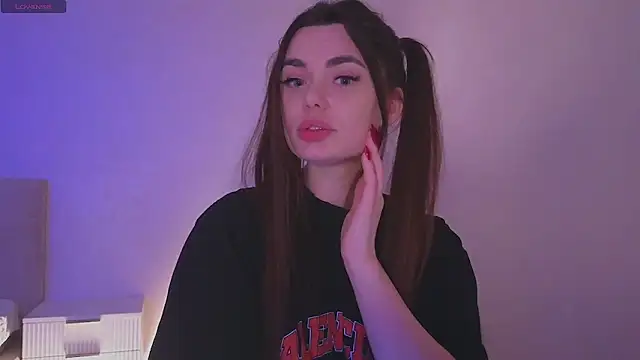 Snapshot of Sandrikta chatting on February 2025 11:46:02 PM Sandrikta online show from February 2025 11:46:02 PM