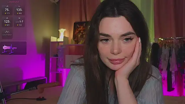 Snapshot of Sandrikta chatting on December 2024 10:41:01 PM Sandrikta online show from December 2024 10:41:01 PM