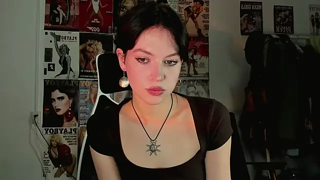 Snapshot of Niky__Jess chatting on November 2025 07:44:02 AM Niky Jess online show from November 2025 07:44:02 AM