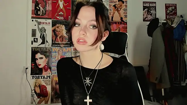 Snapshot of Niky__Jess chatting on December 2025 05:51:01 PM Niky Jess online show from December 2025 05:51:01 PM