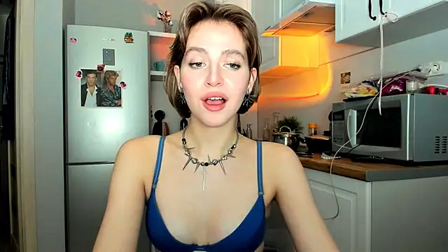 Snapshot of Niky__Jess chatting on March 2025 06:35:02 PM Niky Jess online show from March 2025 06:35:02 PM