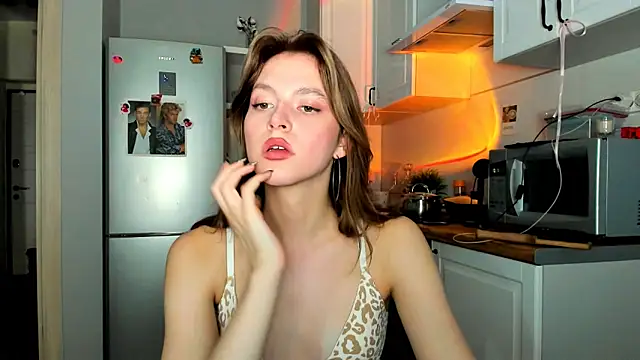 Snapshot of Niky__Jess chatting on February 2025 05:21:01 PM Niky Jess online show from February 2025 05:21:01 PM