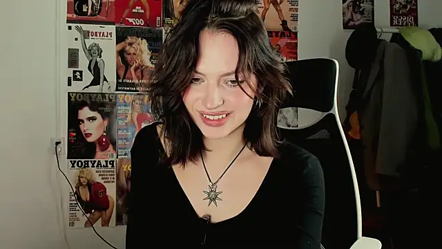 Snapshot of Niky__Jess chatting on December 2025 05:14:02 PM Niky Jess online show from December 2025 05:14:02 PM