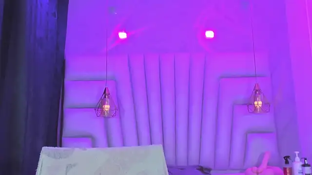 AngelaaCute  online show from April 2026 12:11:02 PM