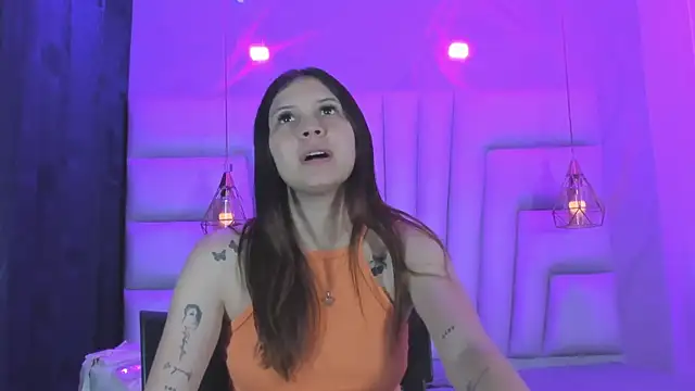 AngelaaCute  online show from April 2026 12:18:02 PM