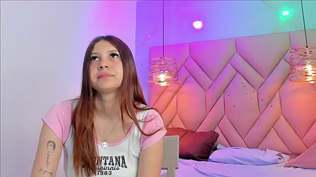 AngelaaCute  online show from February 2026 12:18:02 PM