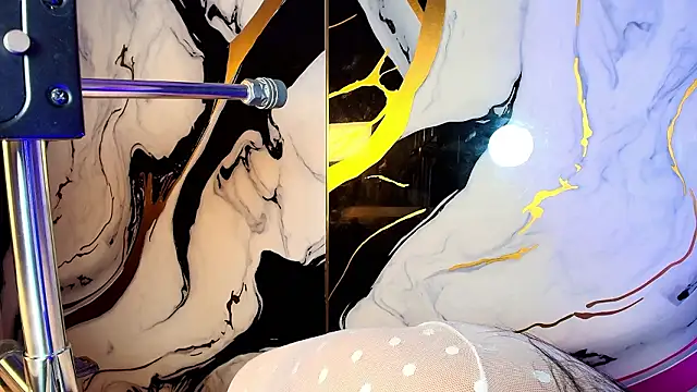 Snapshot of Lizz_Tender chatting on February 2026 01:09:01 PM Lizz Tender online show from February 2026 01:09:01 PM