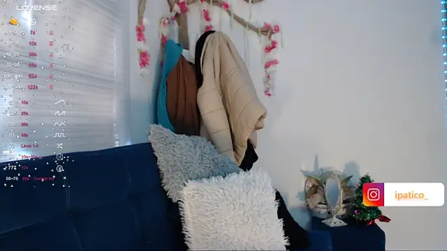 Alex Camille online show from December 2024 05:10:02 PM