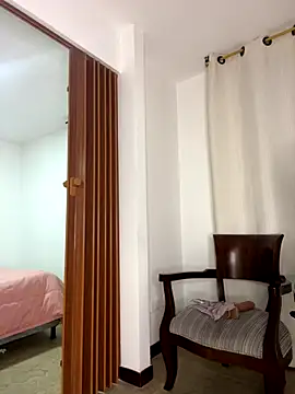 Taniabonet online show from December 2025 12:02:01 AM