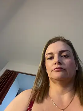 Taniabonet online show from February 2026 10:55:02 PM