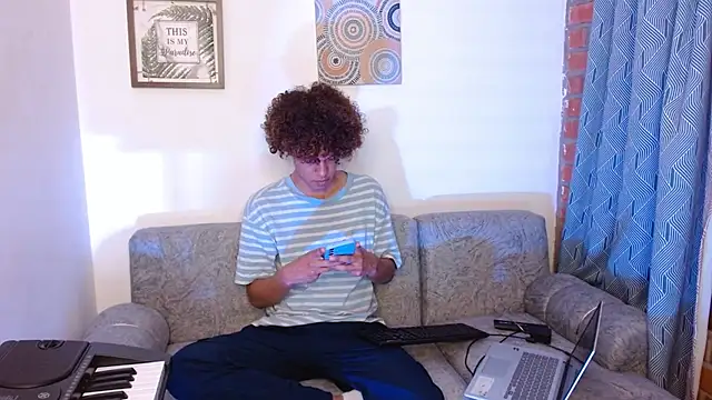 nickolas moon online show from January 2025 03:34:02 AM