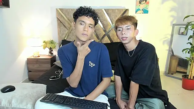 Snapshot of nickolas_moon chatting on November 2025 07:47:01 PM nickolas moon online show from November 2025 07:47:01 PM