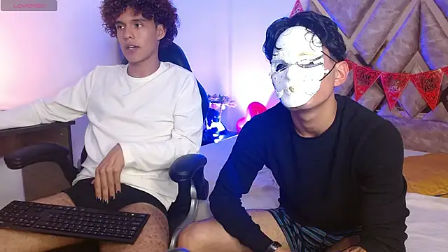 nickolas moon online show from February 2025 12:05:01 AM