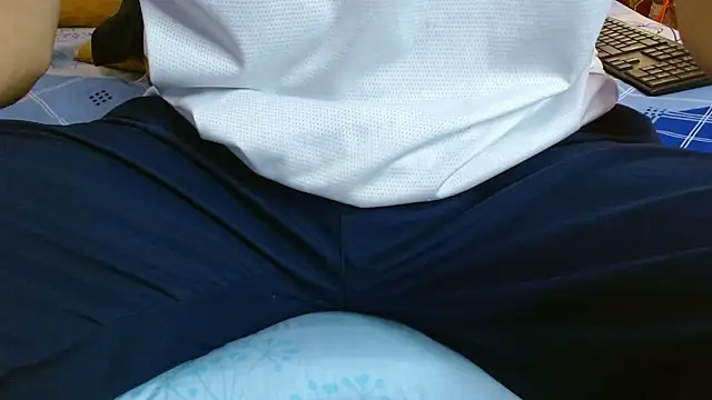 nickolas moon online show from December 2024 06:43:02 PM