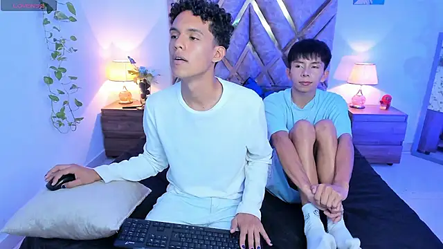 nickolas moon online show from October 2025 12:58:02 AM