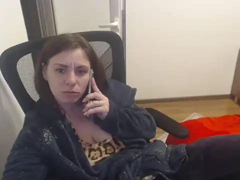 SweetAdela92 online show from February 2026 10:07:01 PM