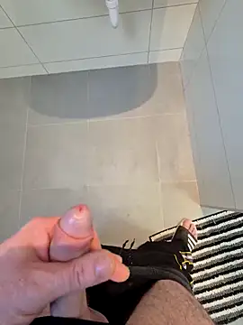 kisbiro77777 online show from March 2026 07:55:01 AM