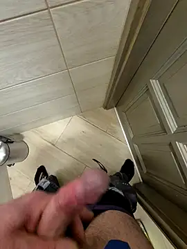 kisbiro77777 online show from April 2026 06:20:02 AM