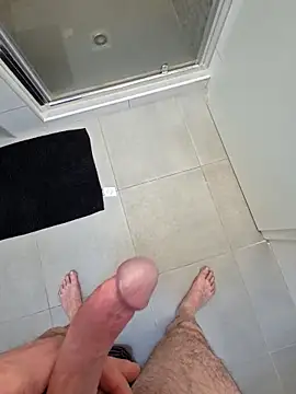 kisbiro77777 online show from April 2026 05:18:01 PM