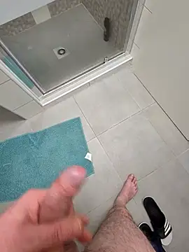 kisbiro77777 online show from March 2026 06:24:01 PM