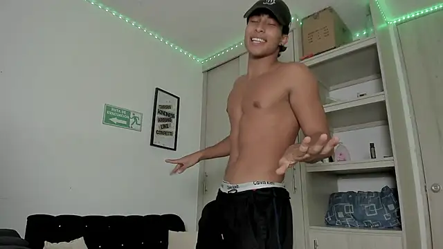 Snapshot of _diegsz_ chatting on January 2025 03:25:02 PM diegsz online show from January 2025 03:25:02 PM