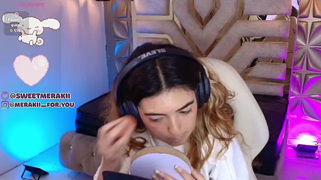 meraki fraise online show from January 2026 03:45:01 AM