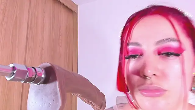 Snapshot of annika_taylor chatting on February 2025 10:19:02 PM annika taylor online show from February 2025 10:19:02 PM