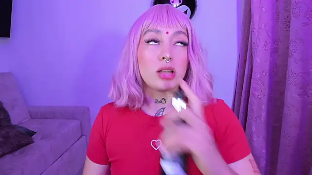 annika taylor online show from November 2025 02:06:02 AM