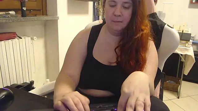 Snapshot of valerysexy chatting on October 2025 10:11:01 PM valerysexy online show from October 2025 10:11:01 PM