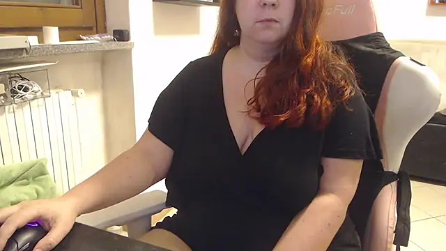 Snapshot of valerysexy chatting on September 2025 09:43:02 PM valerysexy online show from September 2025 09:43:02 PM