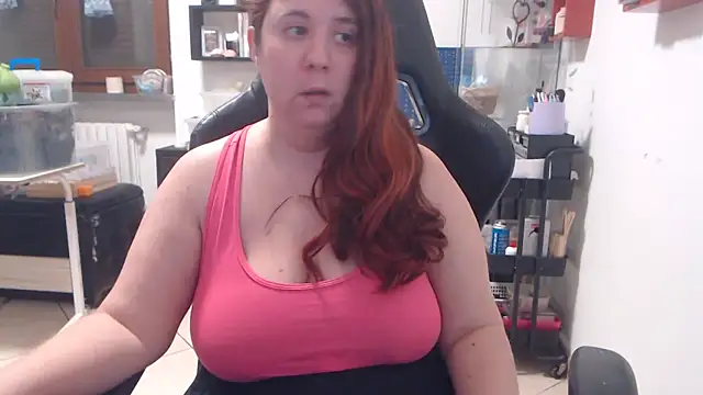 Snapshot of valerysexy chatting on December 2025 10:14:02 PM valerysexy online show from December 2025 10:14:02 PM